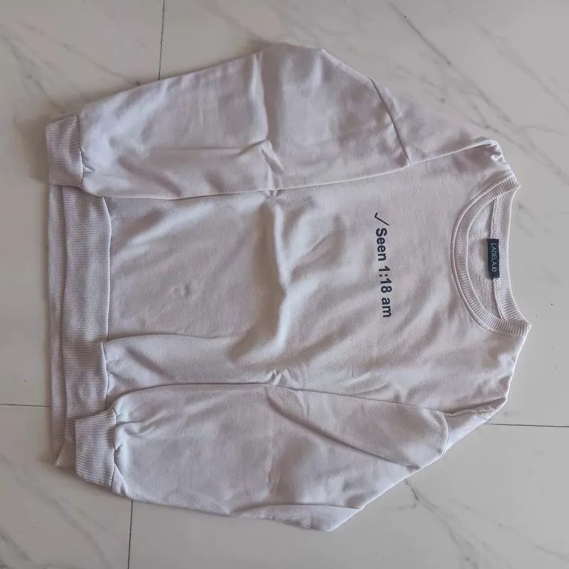 sweater putih photo 1