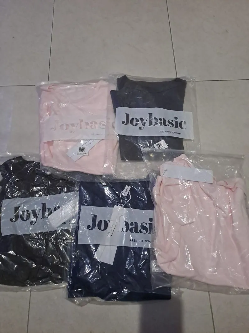 Joybasic short slevees new‼️ photo 1