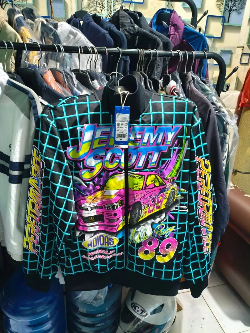 Adidas x Jeremy scott photo 1