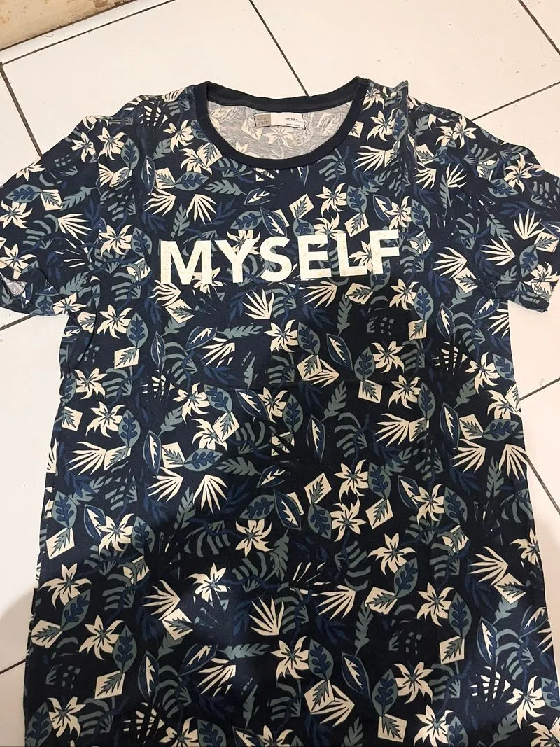 Kaos bershka ‘myself’ size S photo 1