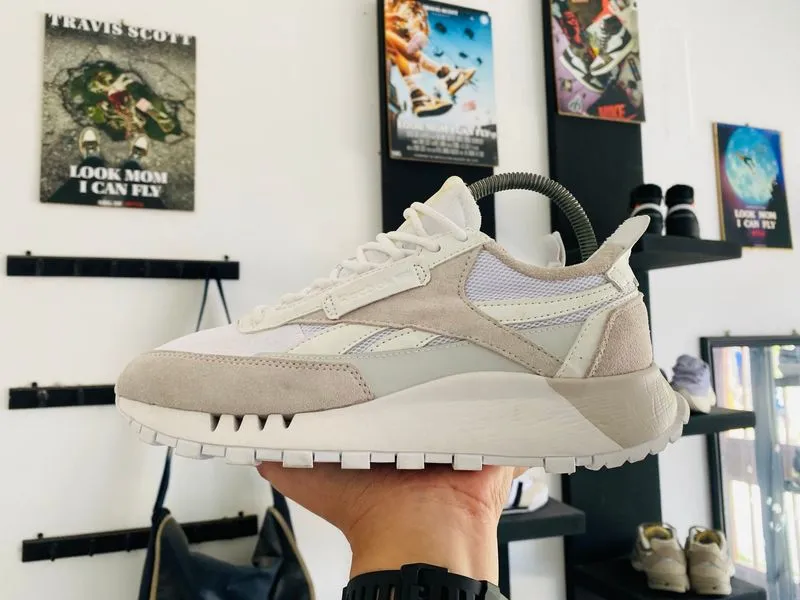 Reebok Classic Leather Legacy  photo 1