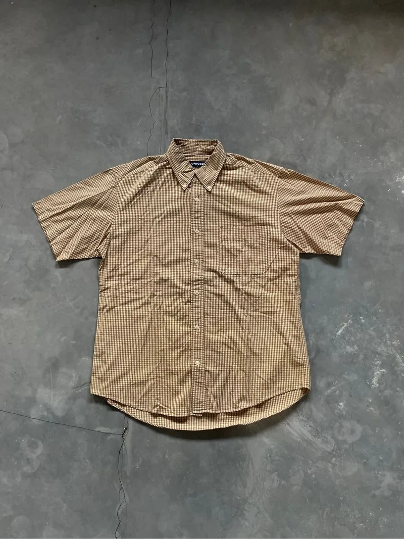 Uniqlo Y2k Kemeja Single Pocket Brown Likenew photo 1