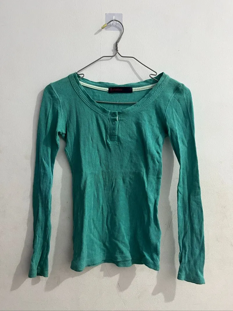 longsleeve fit body  photo 1