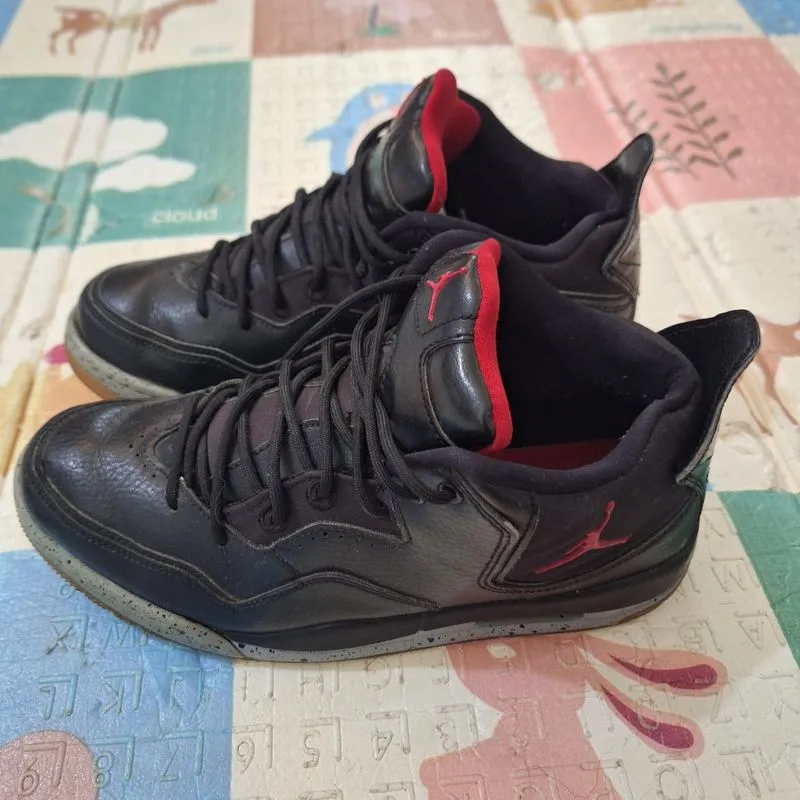Sepatu Air Jordan Courtside 23  Size 41 / 26 cm photo 1