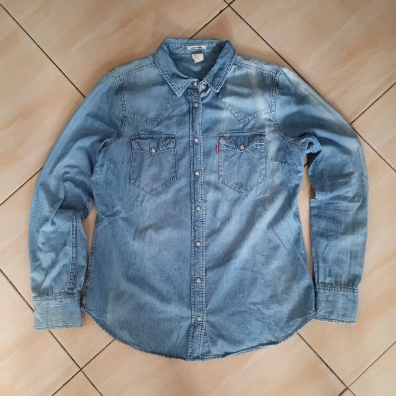 Levis Denim Shirt Kemeja Chambray photo 1