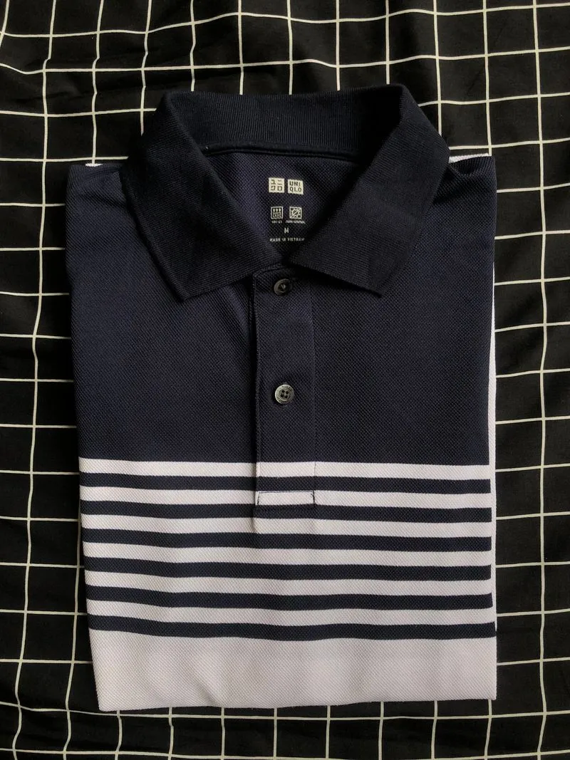 Uniqlo Luxury T-shirt Pria multicolor photo 1