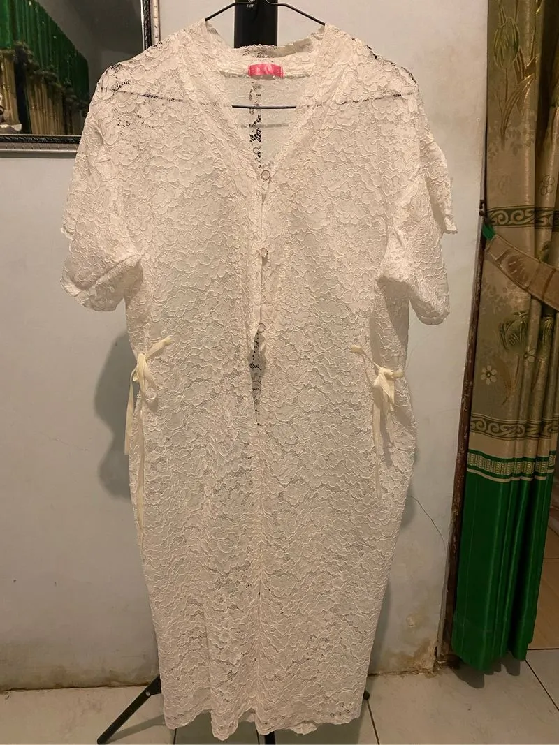 Baju kondangan tunic kebaya brukat premium photo 1