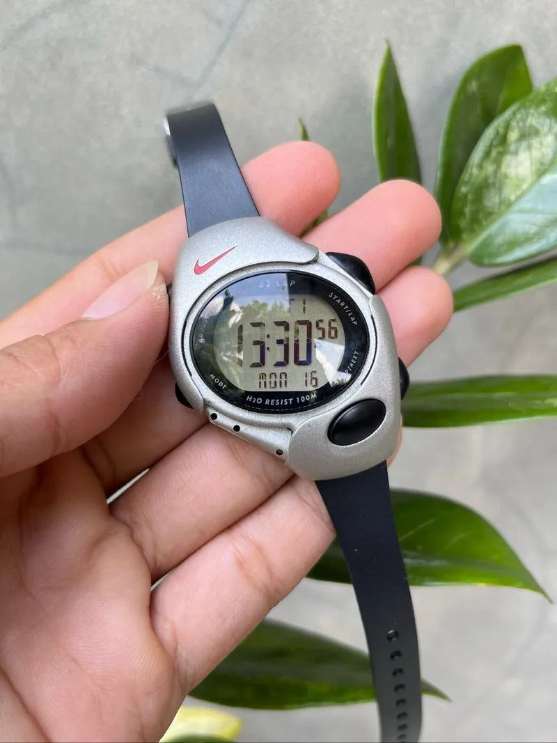 NIKE TRIAX WATCH, Jam Tangan Nike Vintage, jam Y2K style photo 1