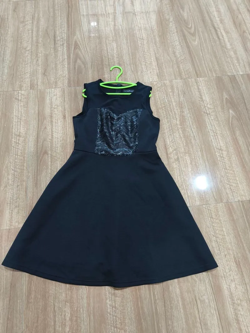 Dress MIDI warna hitam photo 1