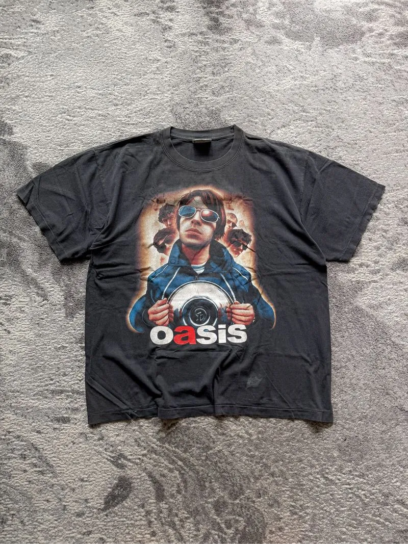 Vtg Bootleg Theroxx “Oasis” Band Tee photo 1