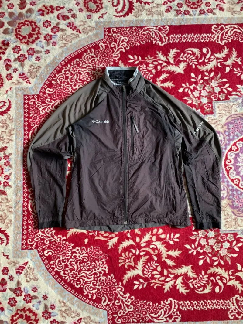 Columbia Packable Titanium Jacket Windbreaker photo 1