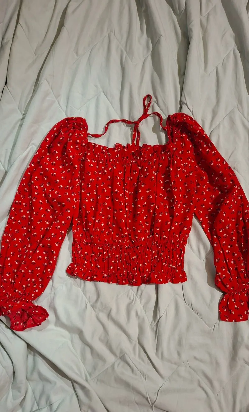 Red Puff Sleeves Floral photo 1