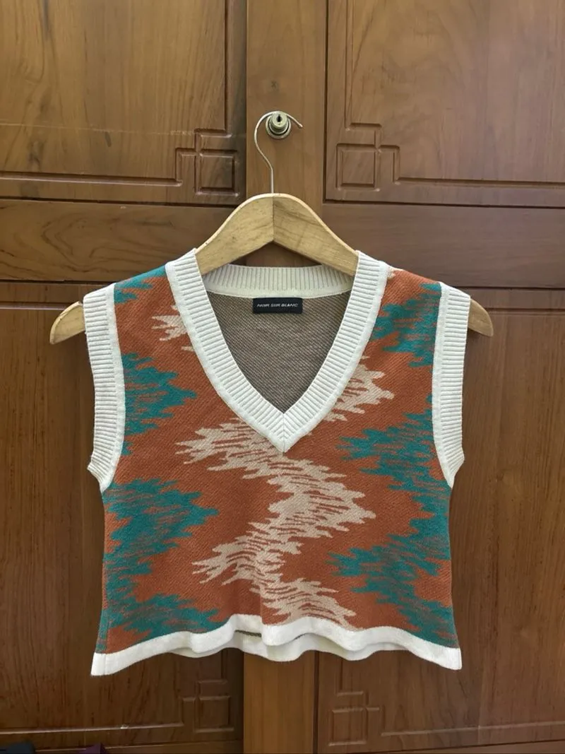 Noir Sur Blanc Knit photo 1