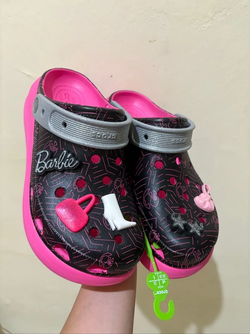 Crocs classic crush barbie new photo 1