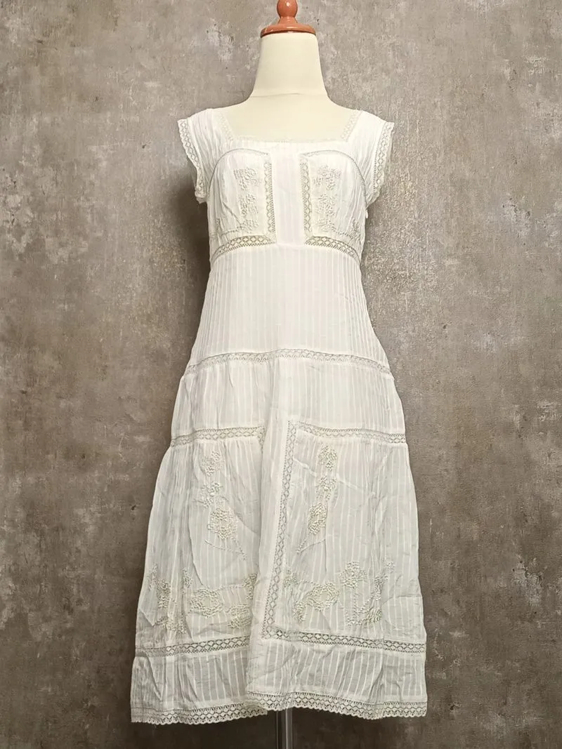 Rebecca Taylor Dress – Elegan & Feminine Look photo 1