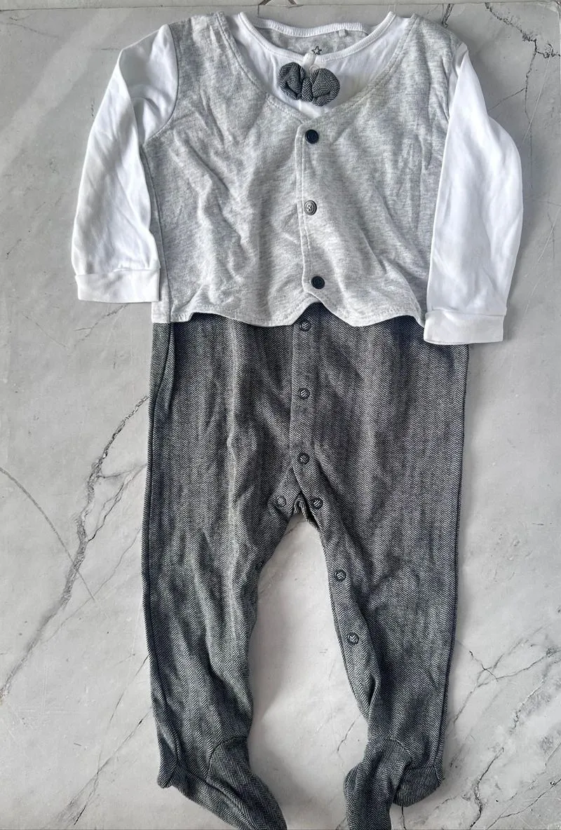 Preloved Bodysuit NEXT baby photo 1