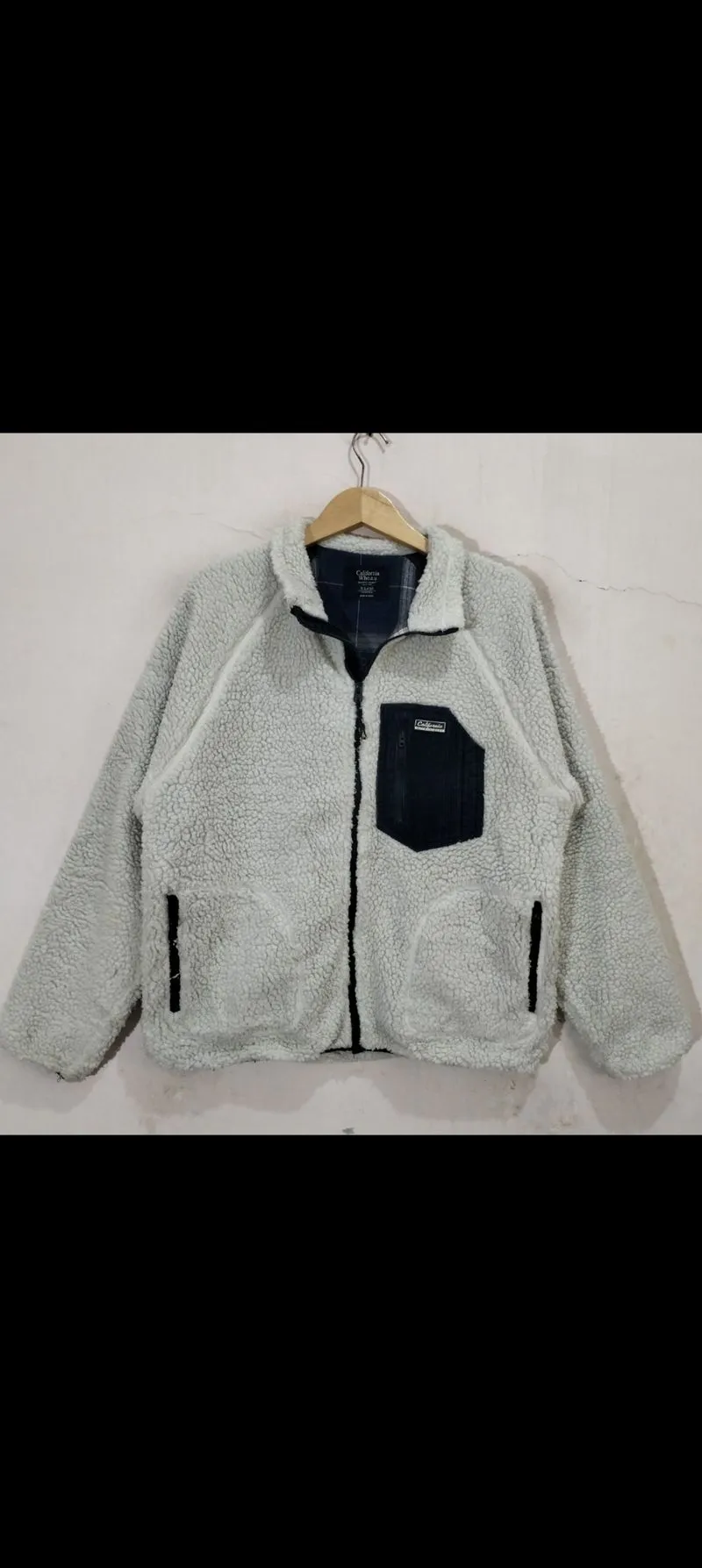 VTG CALIFORNIA WHO.A.U SHERPA JACKET photo 1