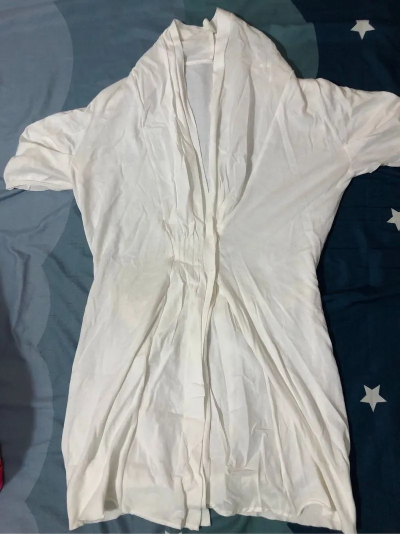 Dress putih kancing tengah photo 1