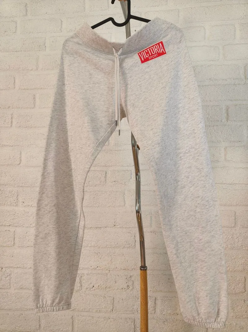 C45. Victoria Sport Training Pants photo 1