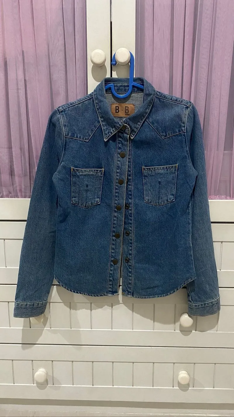 fitted denim jacket photo 1