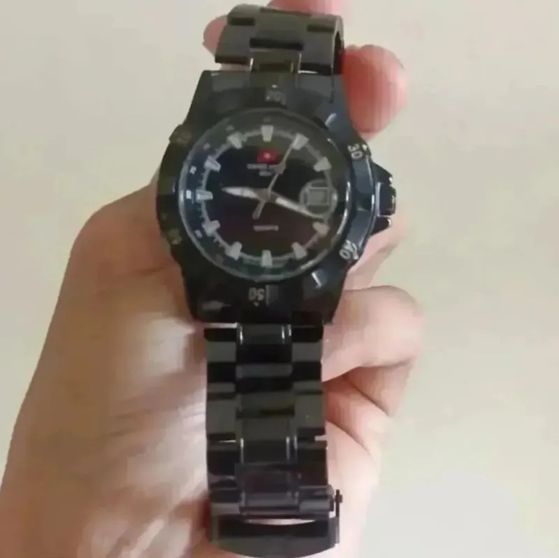 Jam Tangan Pria. Merk Swiss Army  photo 1