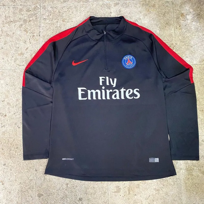 Nike x Paris Saint-Germain  photo 1