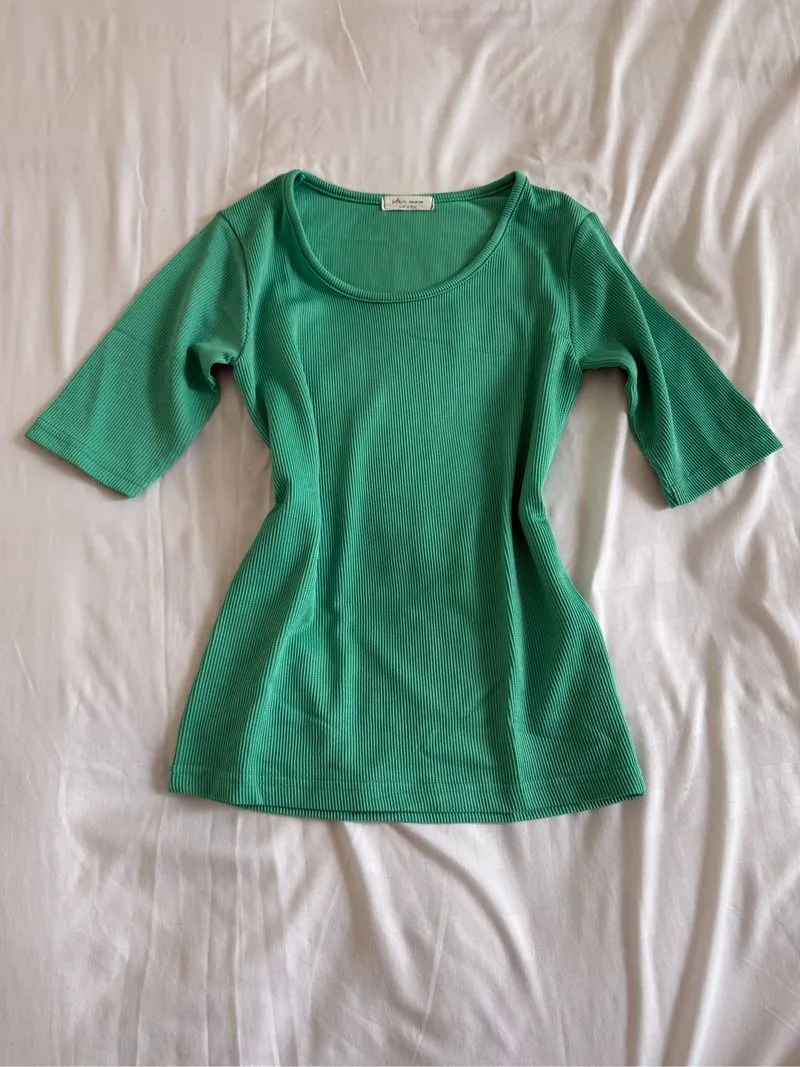Green Tee photo 1