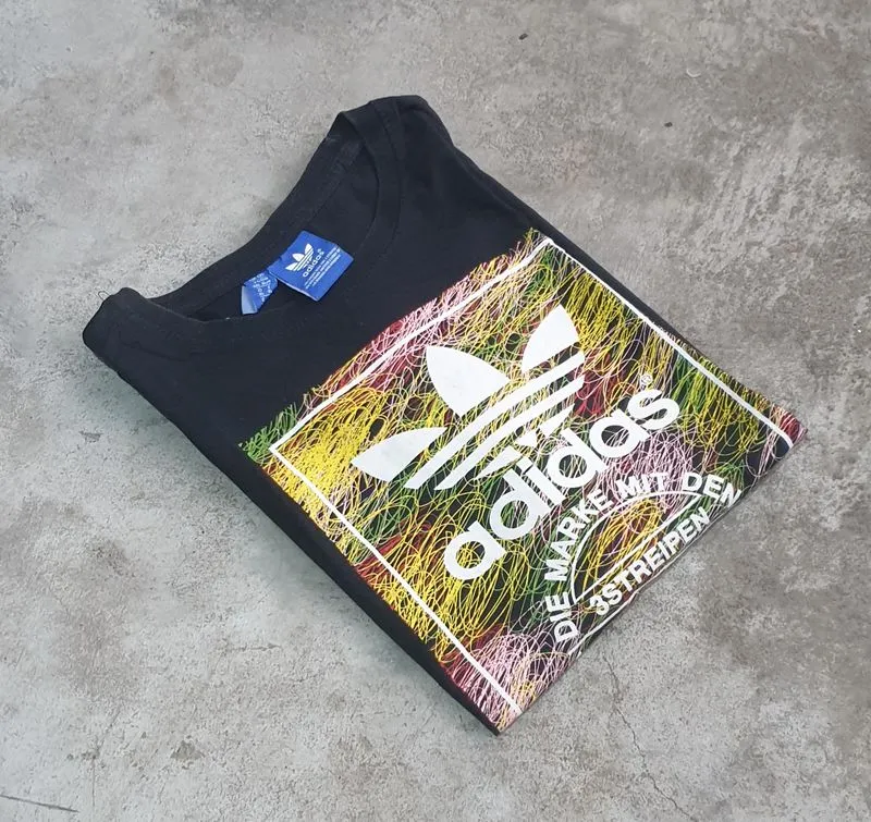 Y2K T-shirt Pria black photo 1