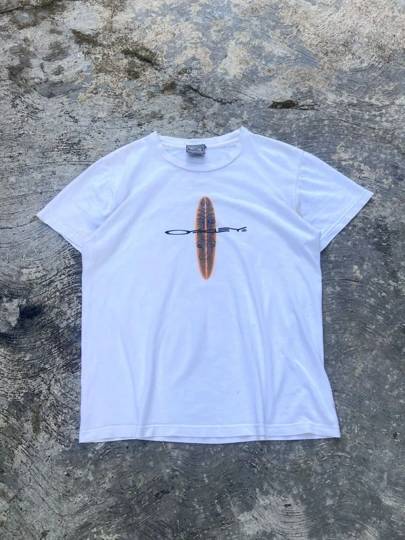 Oakley 00s tshirt vtg photo 1