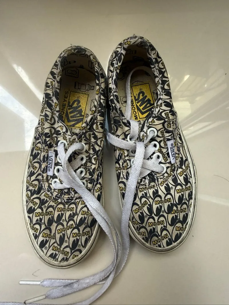 Sepatu vans anak lengkap  seri mooneyes, lengkap box photo 1