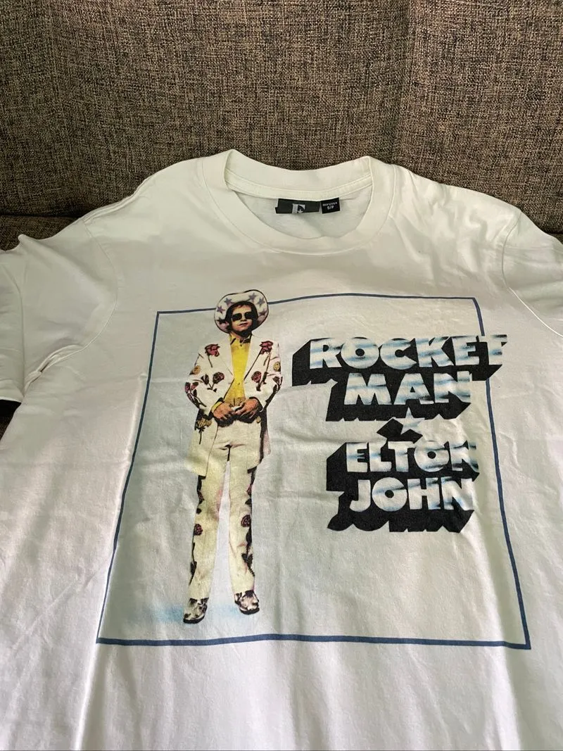 Elton John - Rocket Man photo 1
