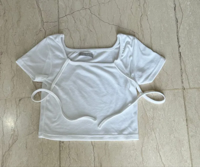 Crop top putih ada talinya photo 1
