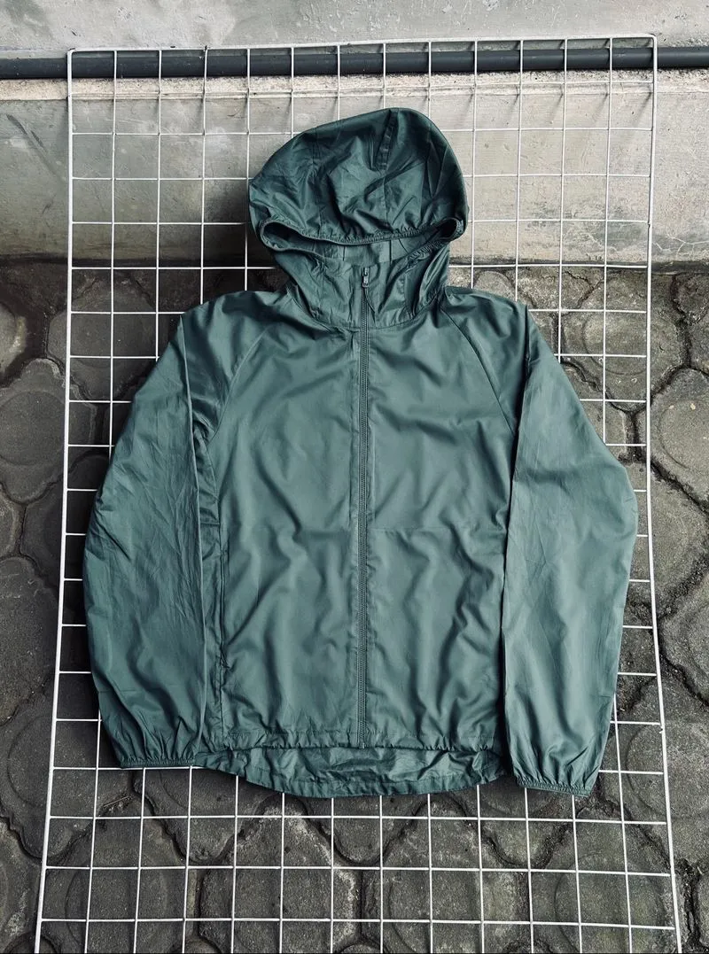Uniqlo Lightweight UV Protection photo 1