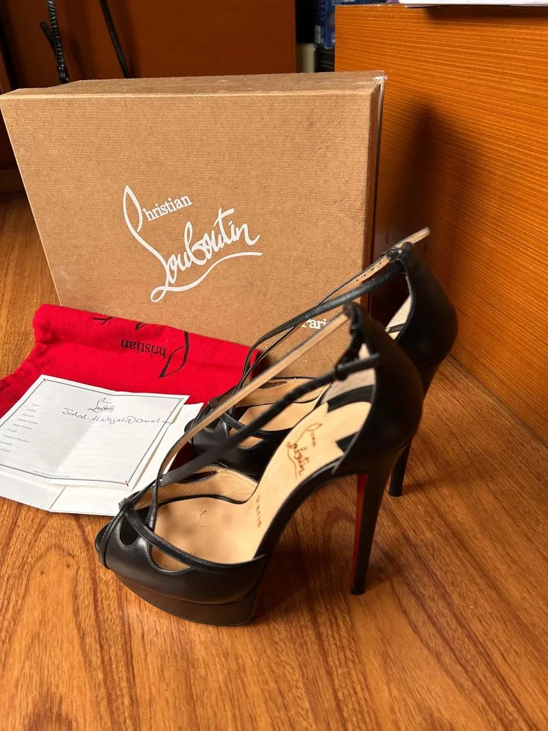 Christian Louboutin Heels Original Black Size 36/37 Like New photo 1