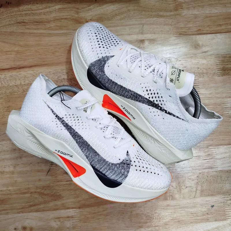 Nike Sportswear Sneakers Pria white photo 1