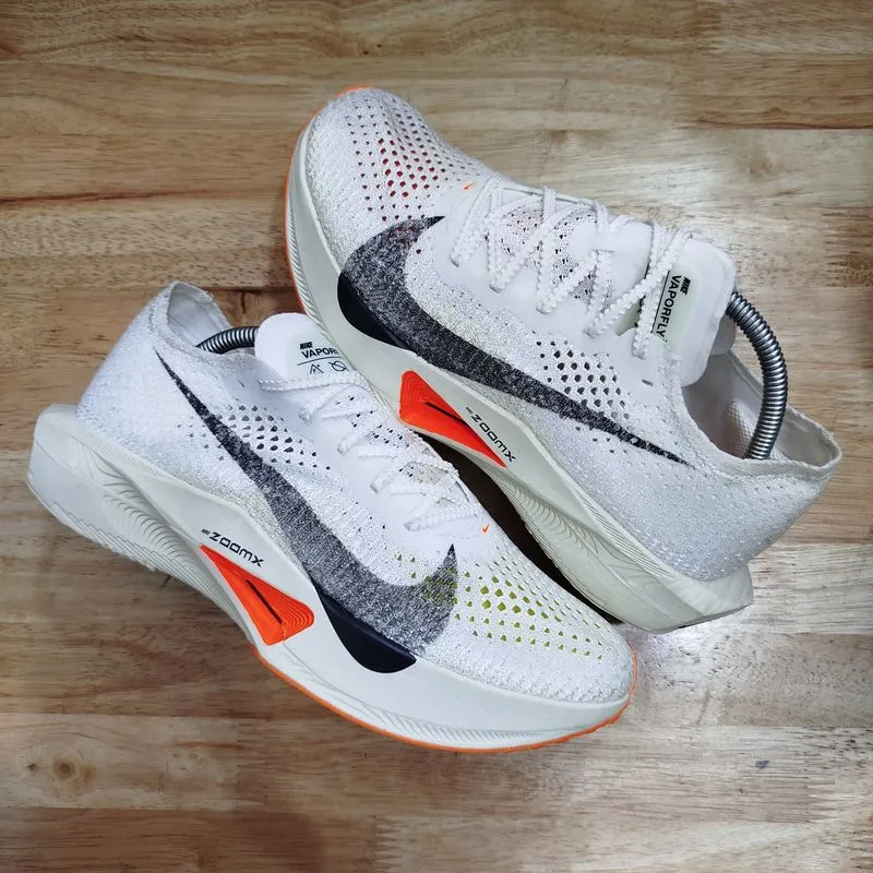 Nike Casual Sneakers Pria multicolor white photo 1