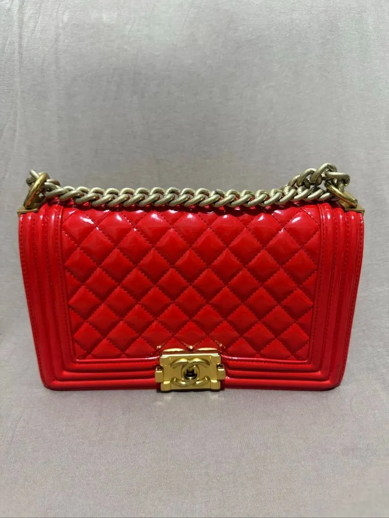 Chanel boy patent leather photo 1