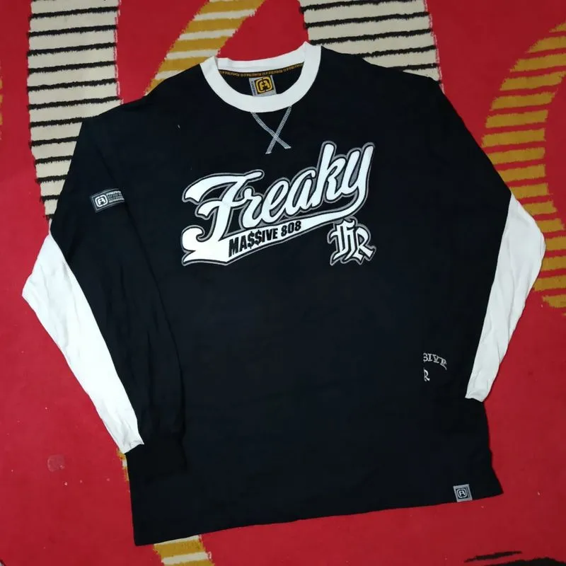 Vintage 2000s Freaky Massive Kaos T Shirt Longsleeve photo 1