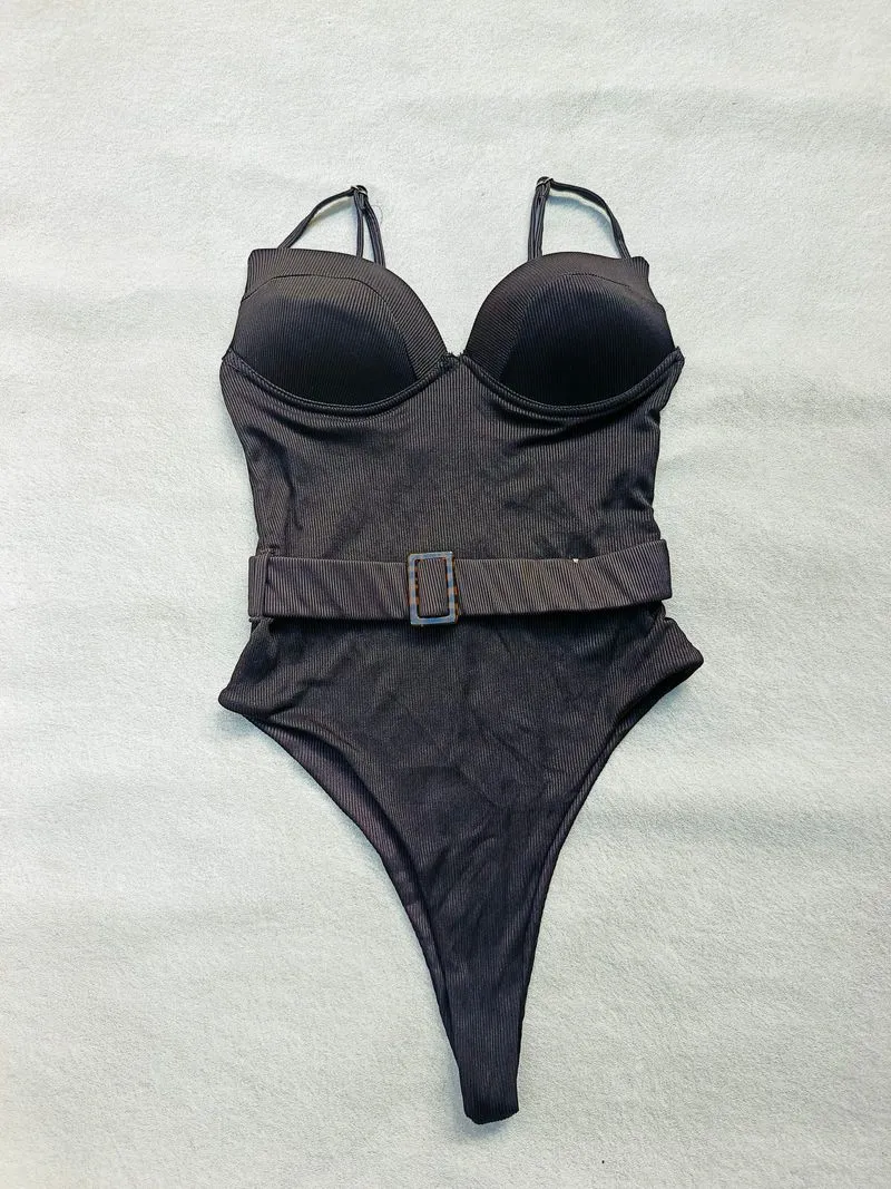 Swimsuit size s photo 1