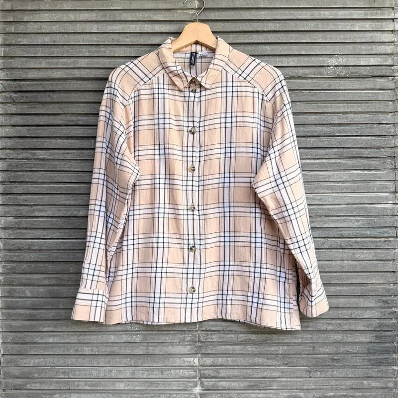 MJ14 - Kemeja Hem Semi Flanel Wanita Divided by H&M photo 1