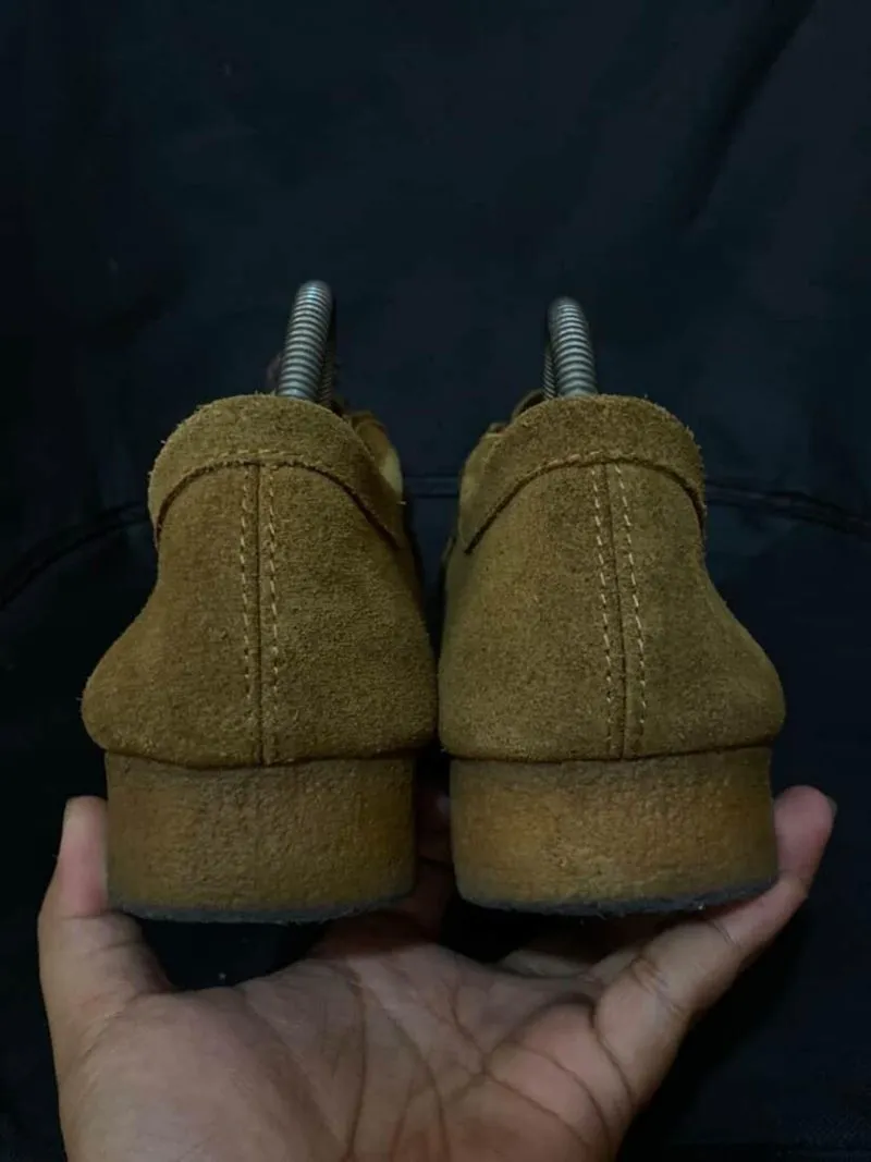 sepatu Clarks  photo 1