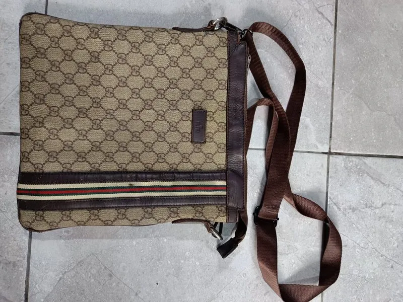 Tas Sling Bag Gucci Vintage (2) With Serial Number photo 1