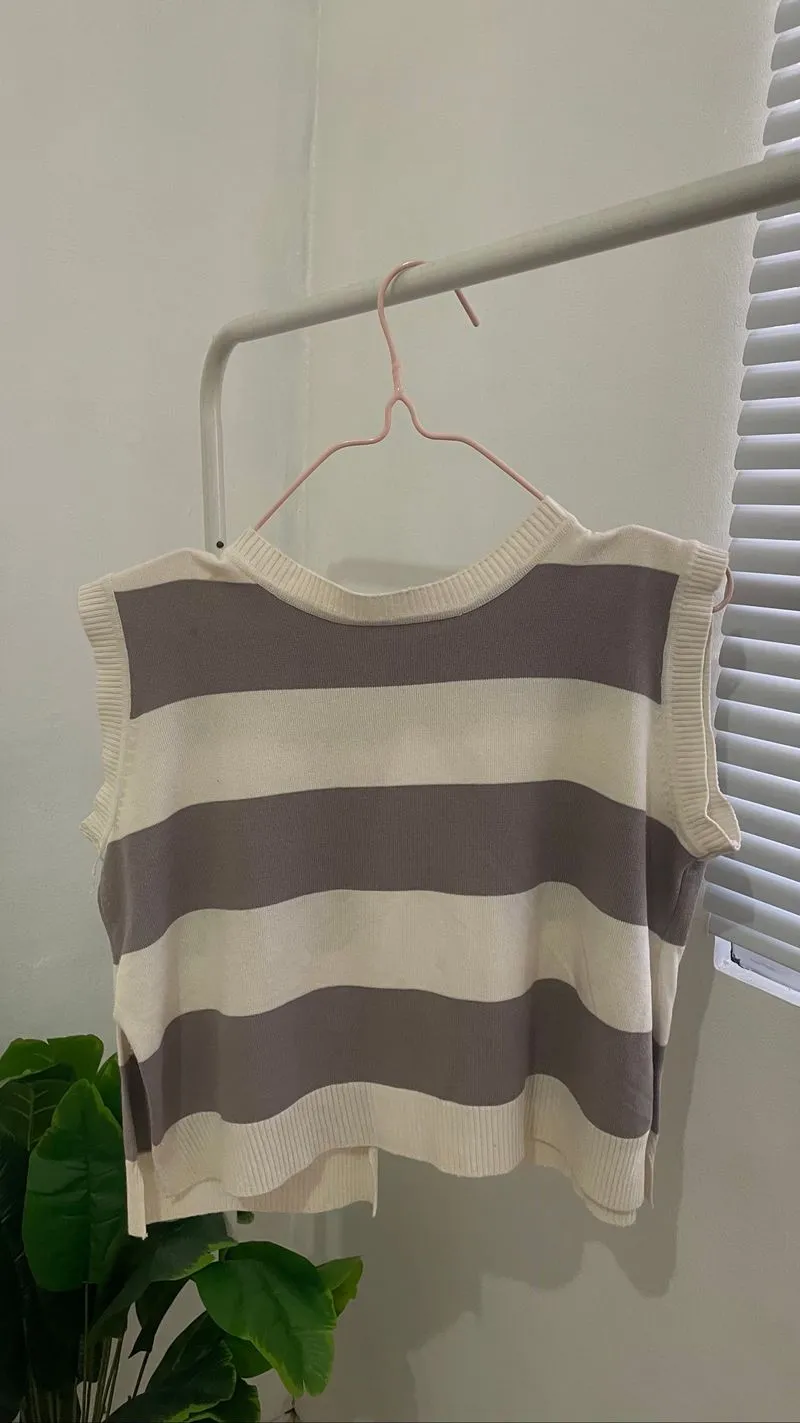 ✨ STRIPED KNIT VEST ✨ photo 1
