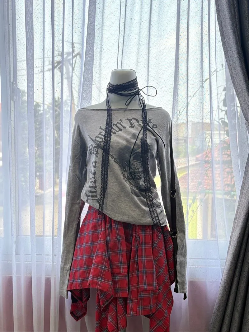 Rocker Style Ring-Detail Shirt photo 1