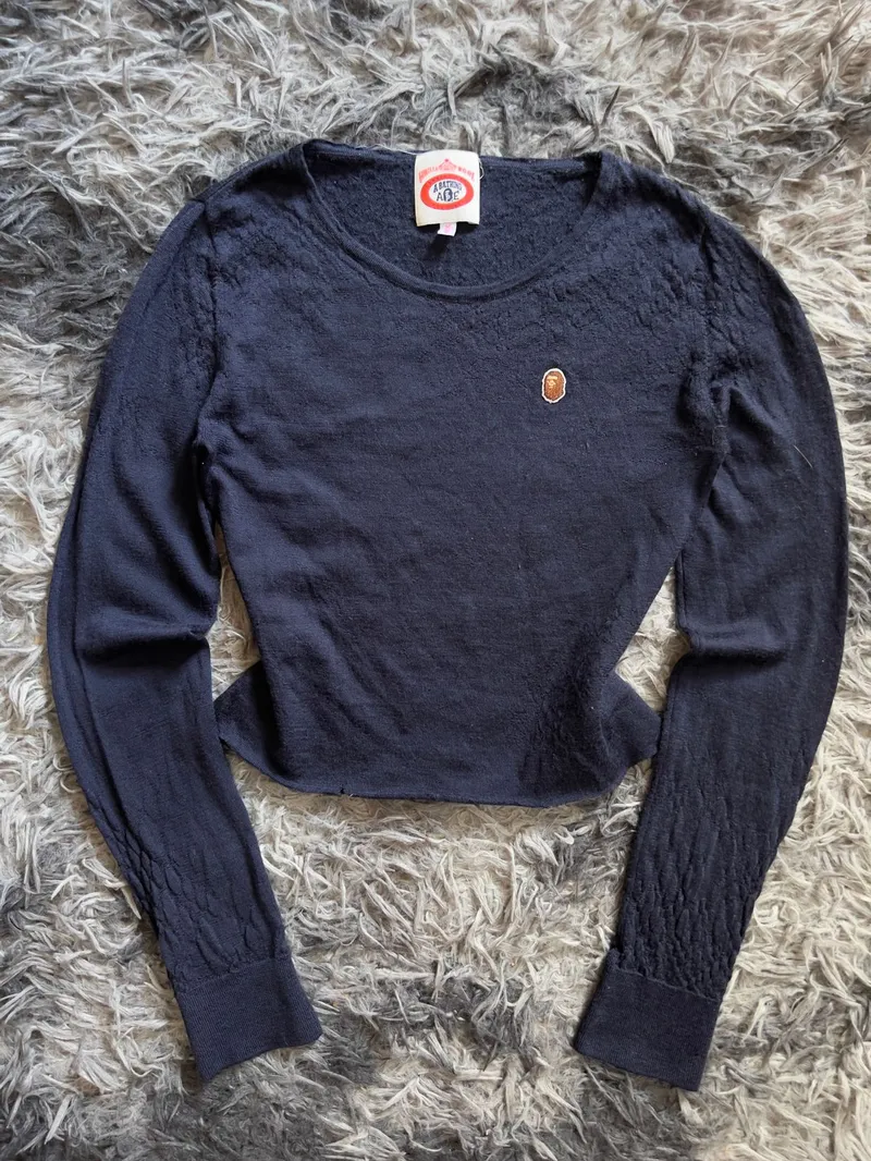 VINTAGE Y2K BAPE LADIES EMBOSSED WOOL photo 1