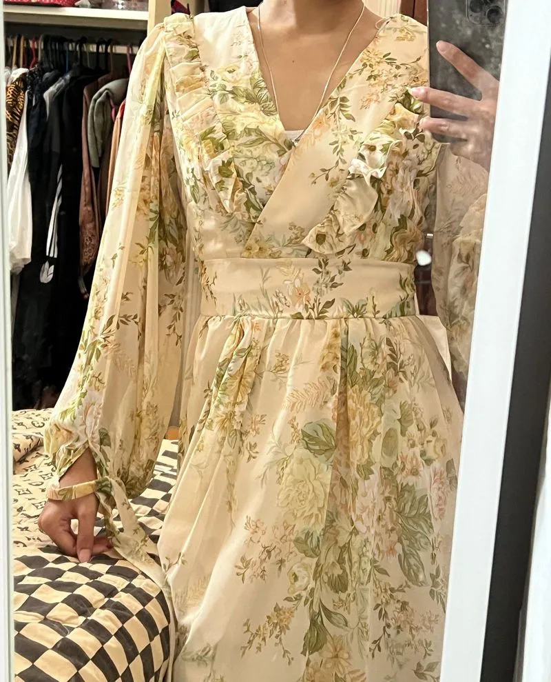 Dress photo 1