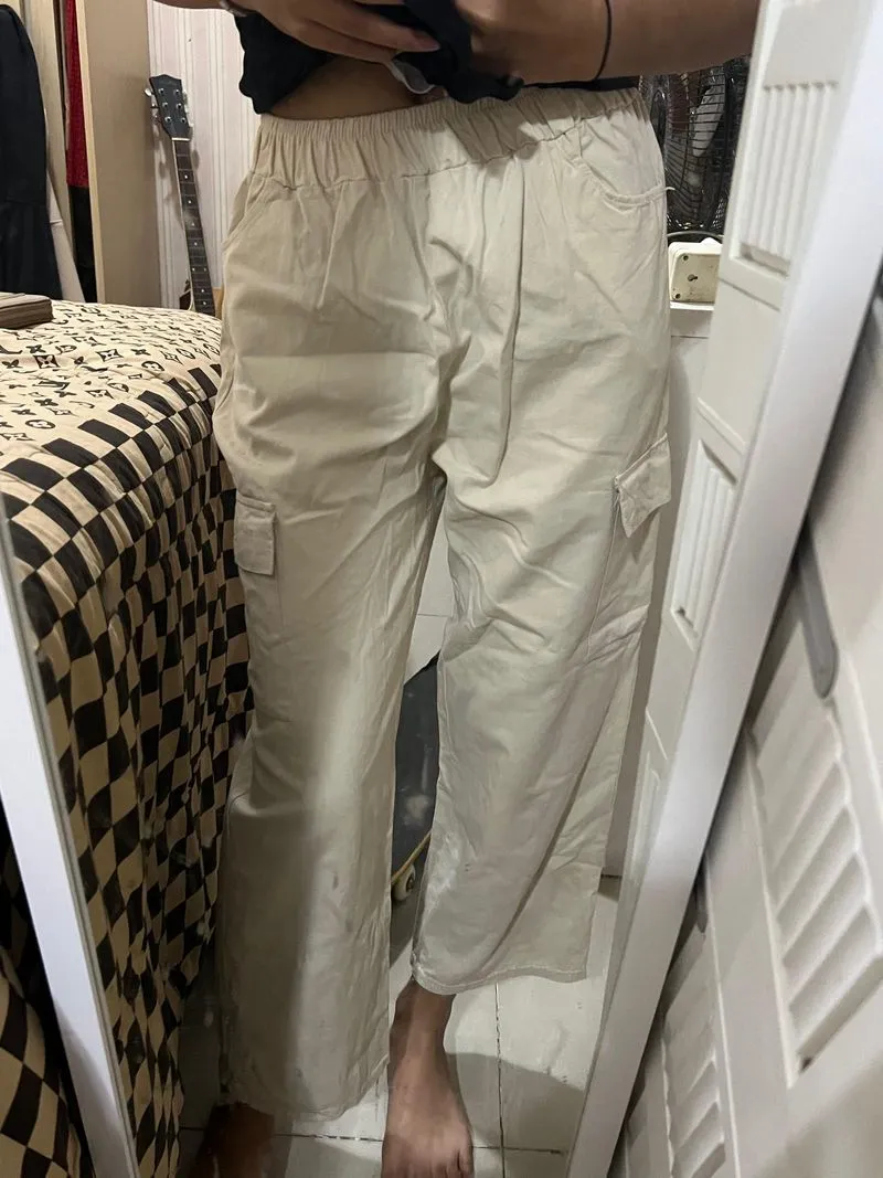 Cargo pants photo 1