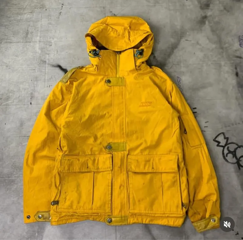 gropcore snowboard jacket  photo 1
