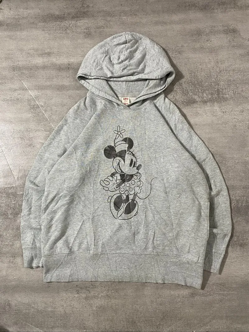 hodie uniqlo disney photo 1