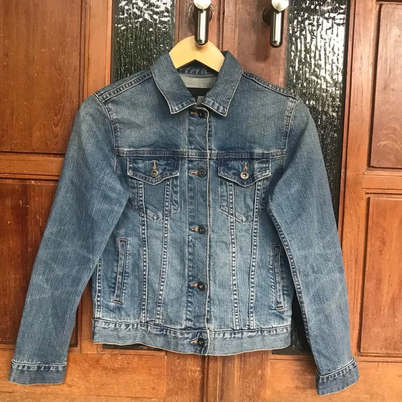 UNIQLO Boxy Denim Jacket photo 1